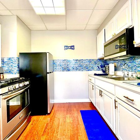 The Sapphire Haven - Your Old Brooklyn Oasis Awaits Families, Couples, Business Travelers Near Downtown With Parking, 300 Mb Wifi & Self Check-In Cleveland Exteriör bild