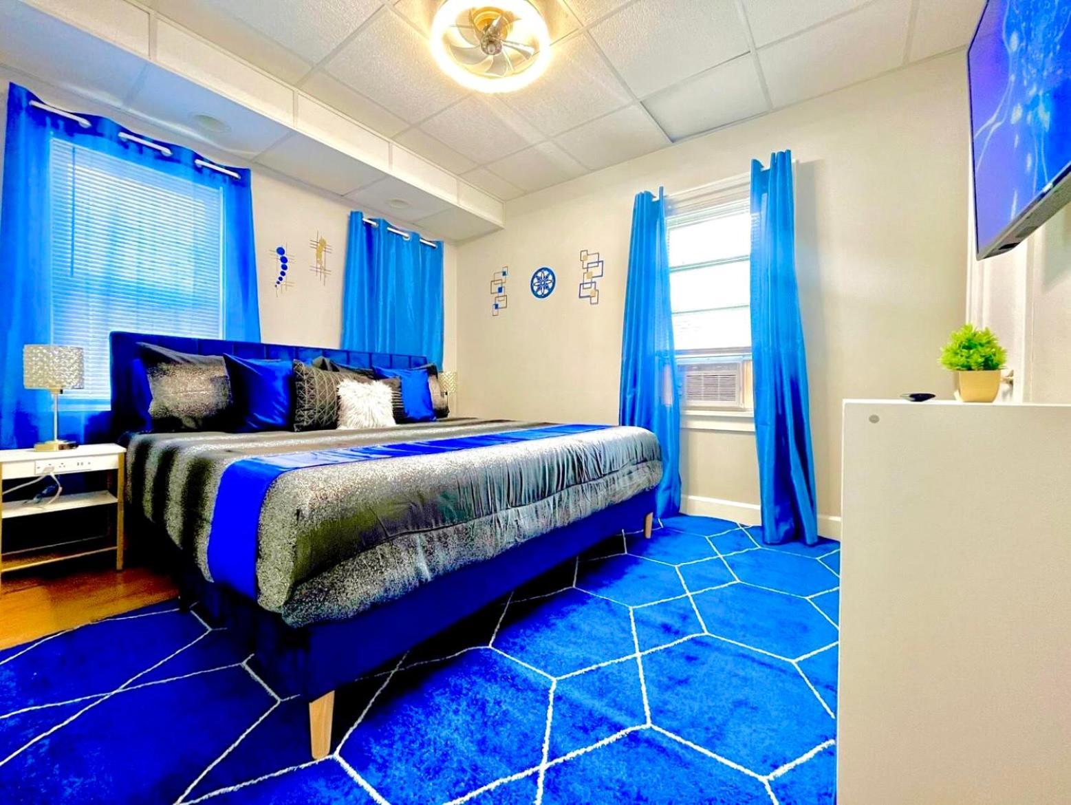 The Sapphire Haven - Your Old Brooklyn Oasis Awaits Families, Couples, Business Travelers Near Downtown With Parking, 300 Mb Wifi & Self Check-In Cleveland Exteriör bild