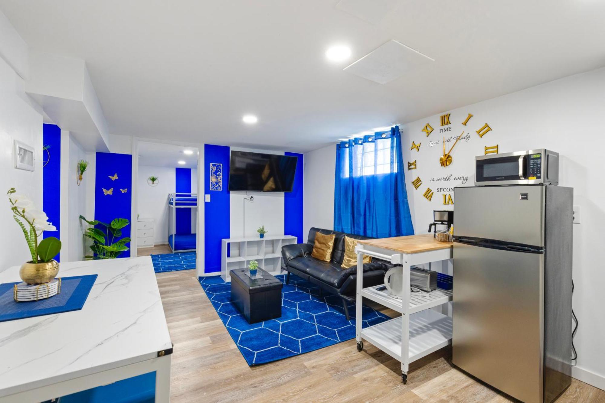 The Sapphire Haven - Your Old Brooklyn Oasis Awaits Families, Couples, Business Travelers Near Downtown With Parking, 300 Mb Wifi & Self Check-In Cleveland Exteriör bild