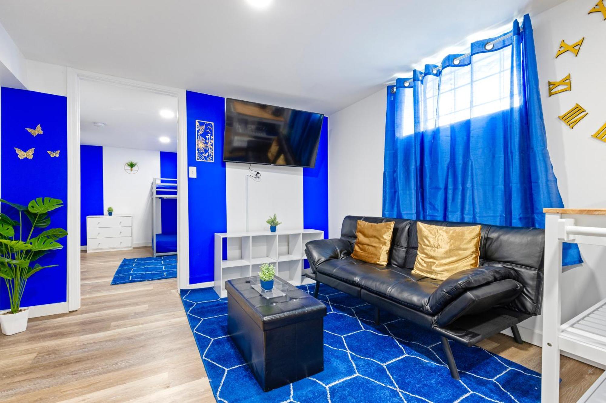 The Sapphire Haven - Your Old Brooklyn Oasis Awaits Families, Couples, Business Travelers Near Downtown With Parking, 300 Mb Wifi & Self Check-In Cleveland Exteriör bild
